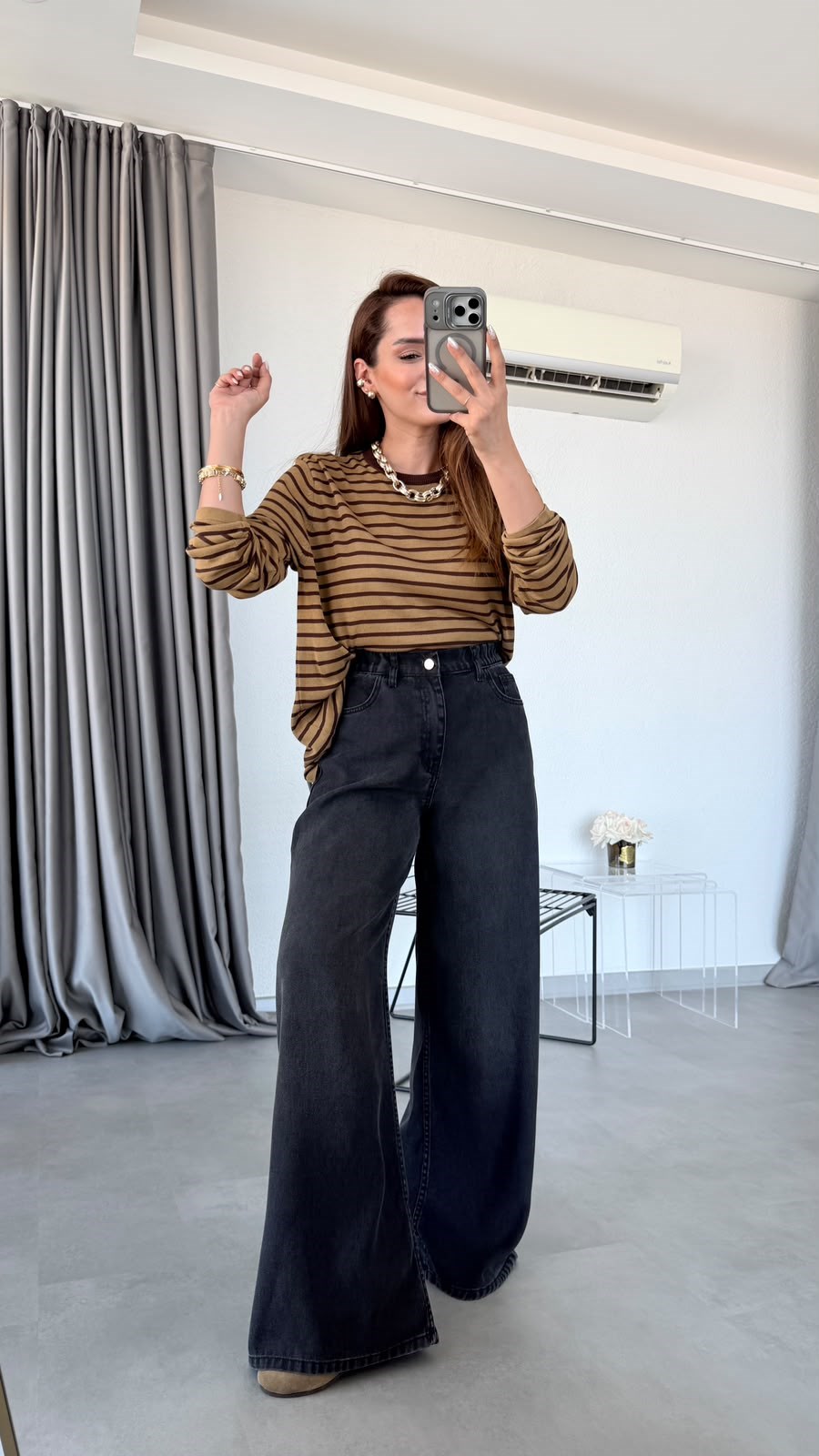 Siyah Vespera Arka Beli Lastikli Geniş Paça Jean