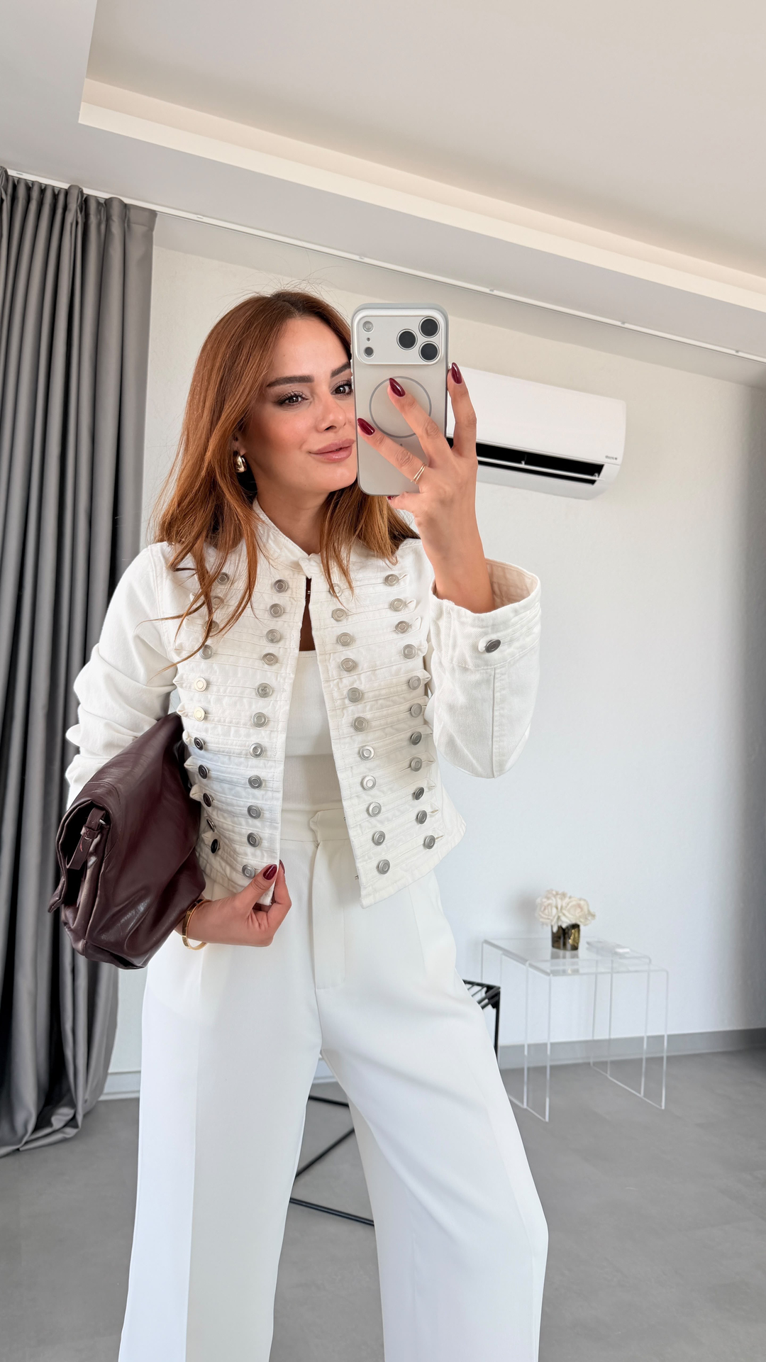 Ekru Düğme Detaylı Ceket
