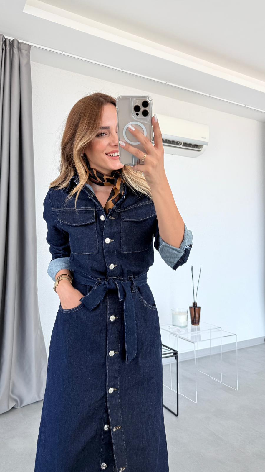 Gloria Boydan Düğmeli Cepli Kuşaklı Denim Elbise