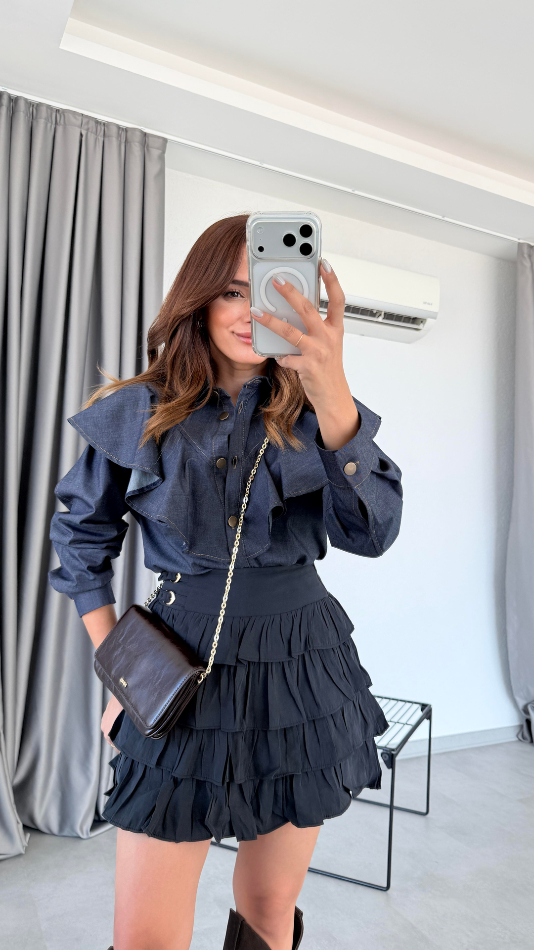 Sora Önü Fırfır Detaylı Denim Gömlek