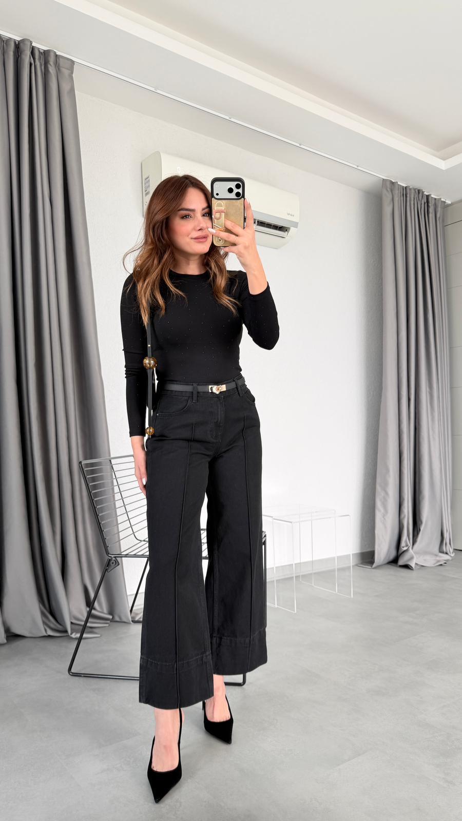 Roger Önü Dikiş Detaylı Jean