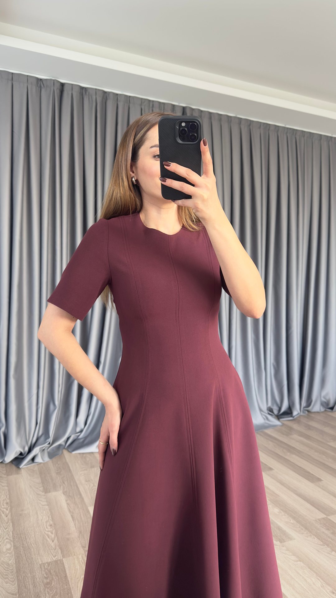 Alena Volanlı Kısa Kollu Midi Boy Elbise