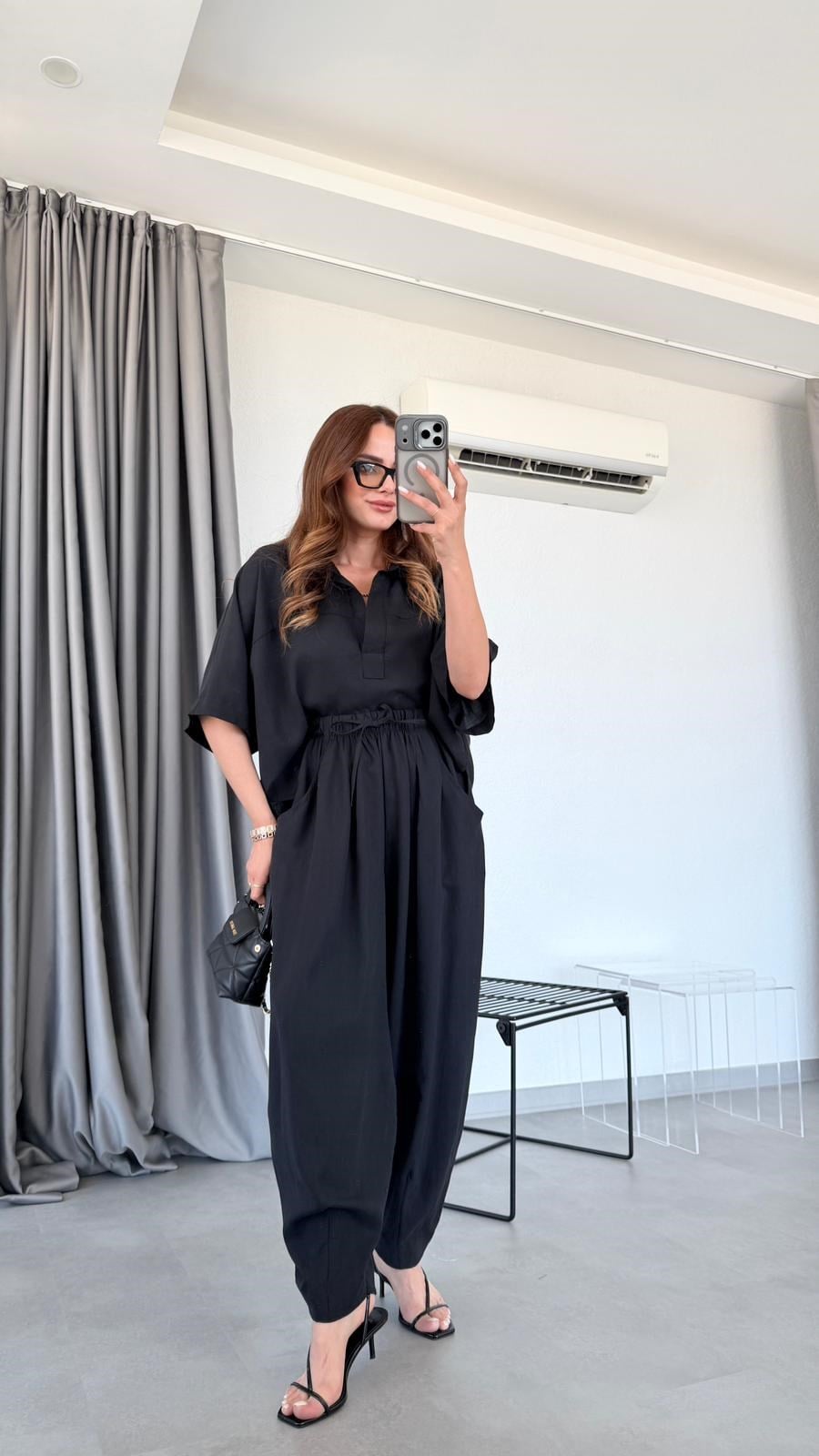 Siyah Ilara Rahat Kesim Bluz Pantolon Takım