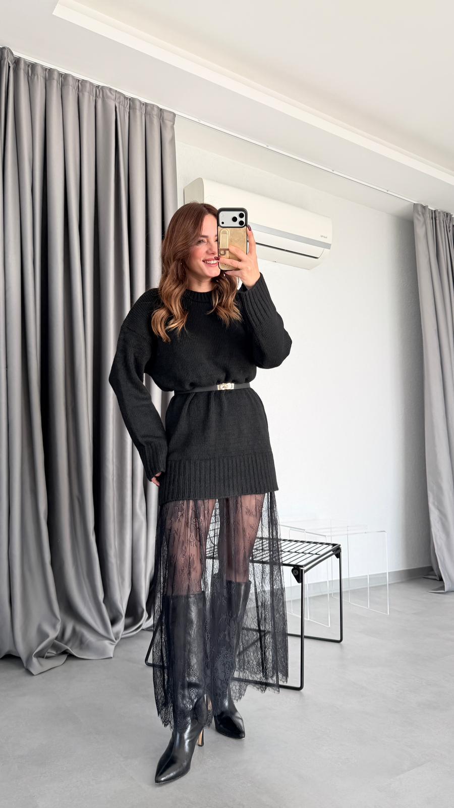 Etek Ucu Tül Detaylı Triko Elbise