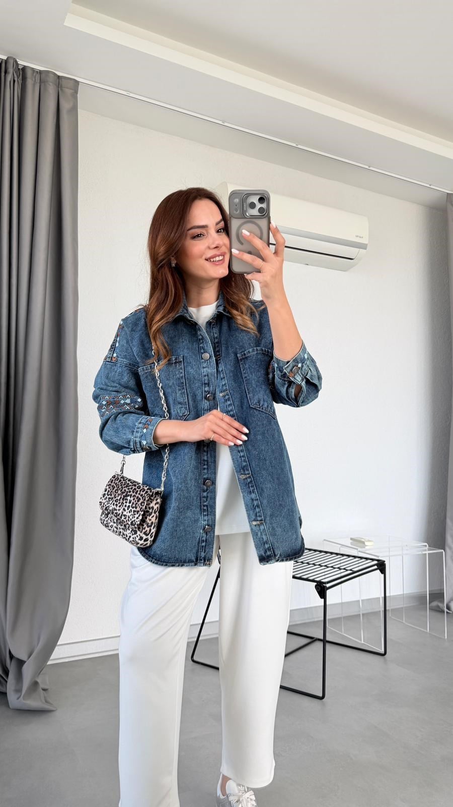 Mavi Daisy Nakış Detaylı Kot Ceket