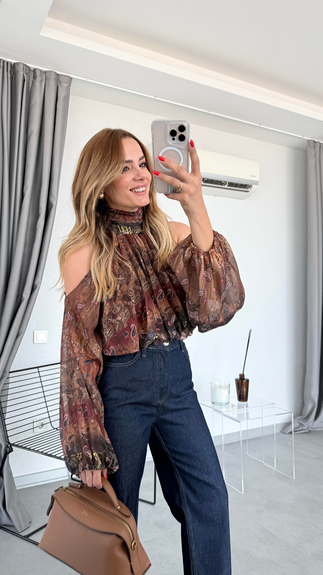 Pelin Yıldız Butik | Aura Omuzu Açık Belden Lastikli Bluz | Kadın Giyim