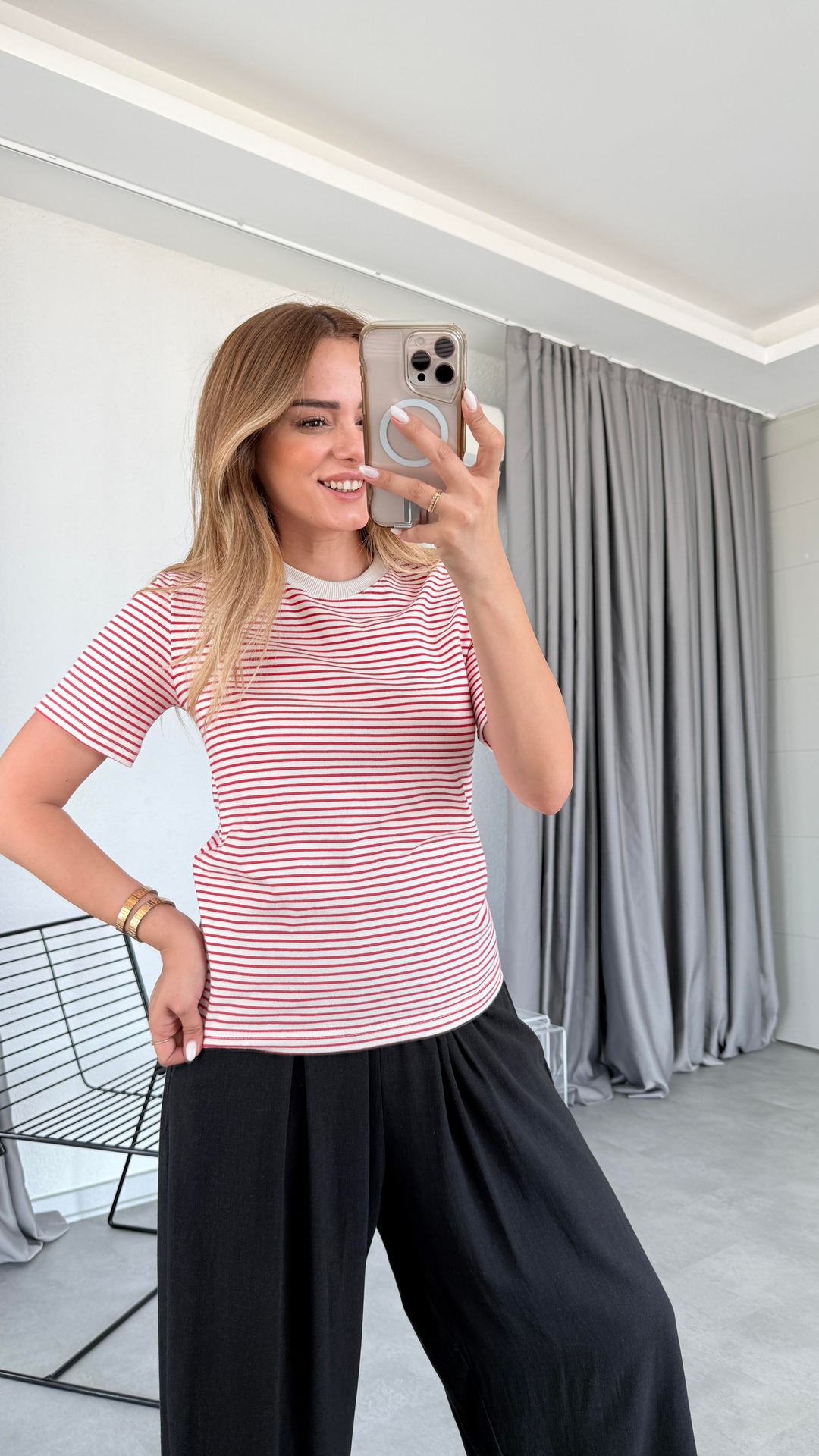 Pelin Yıldız Butik | Çizgili Bisiklet Yaka Tişört | Kadın Giyim