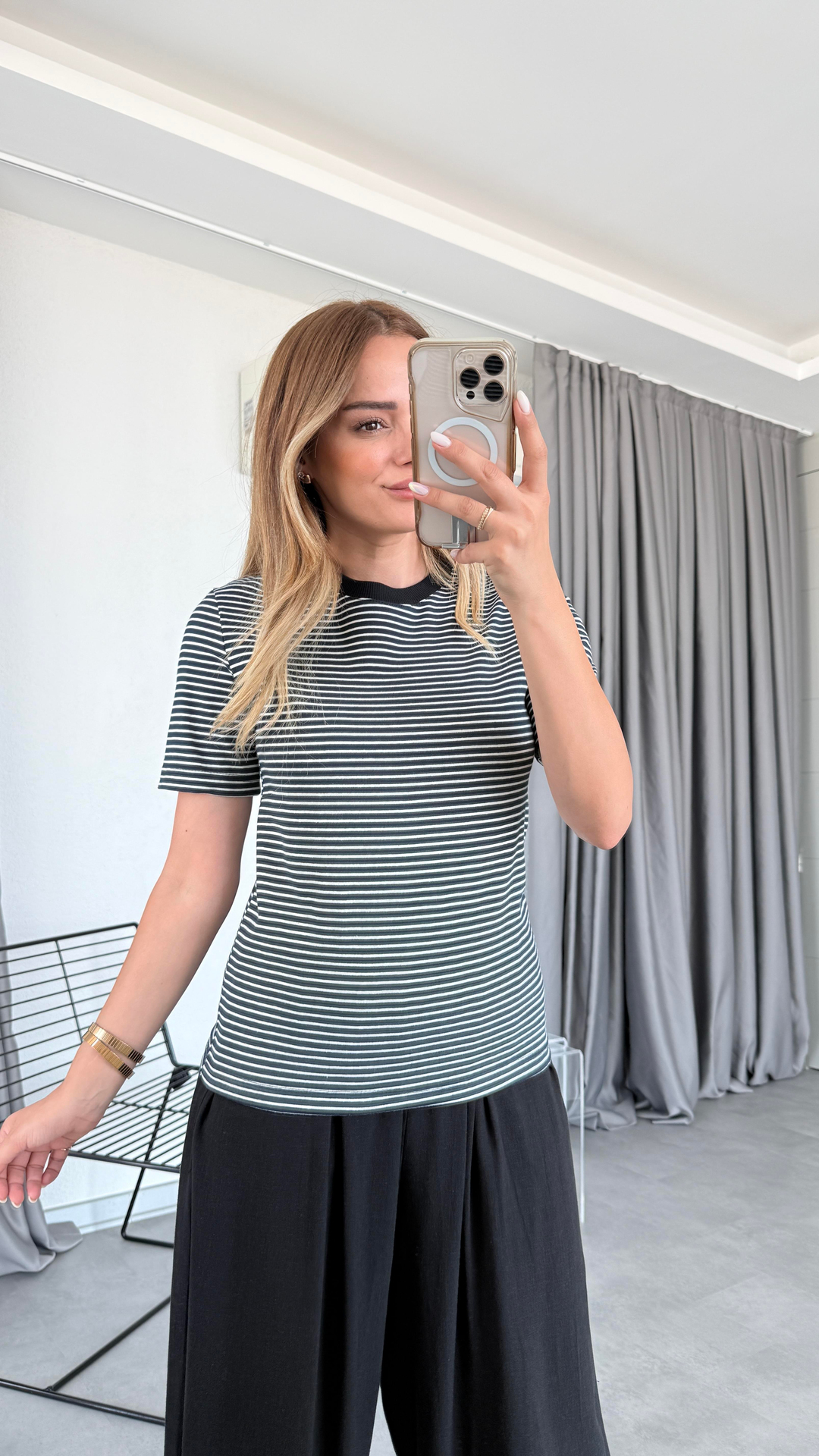 Pelin Yıldız Butik | Çizgili Bisiklet Yaka Tişört | Kadın Giyim