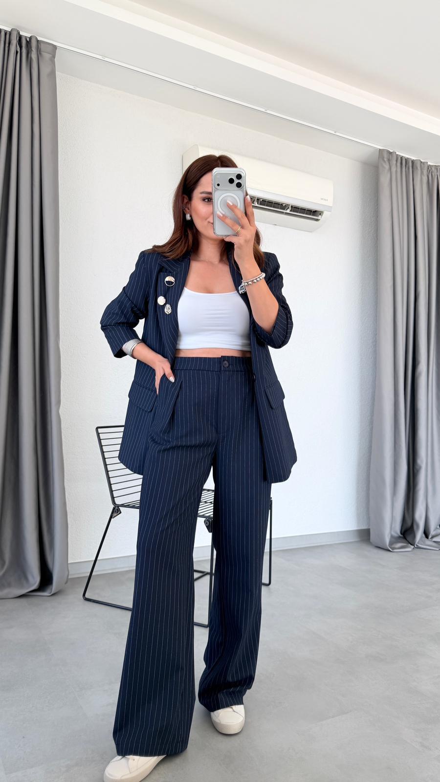 Pelin Yıldız Butik | Here Broş Detaylı Blazer Ceket Pantolon Takım | Mersin Butik 