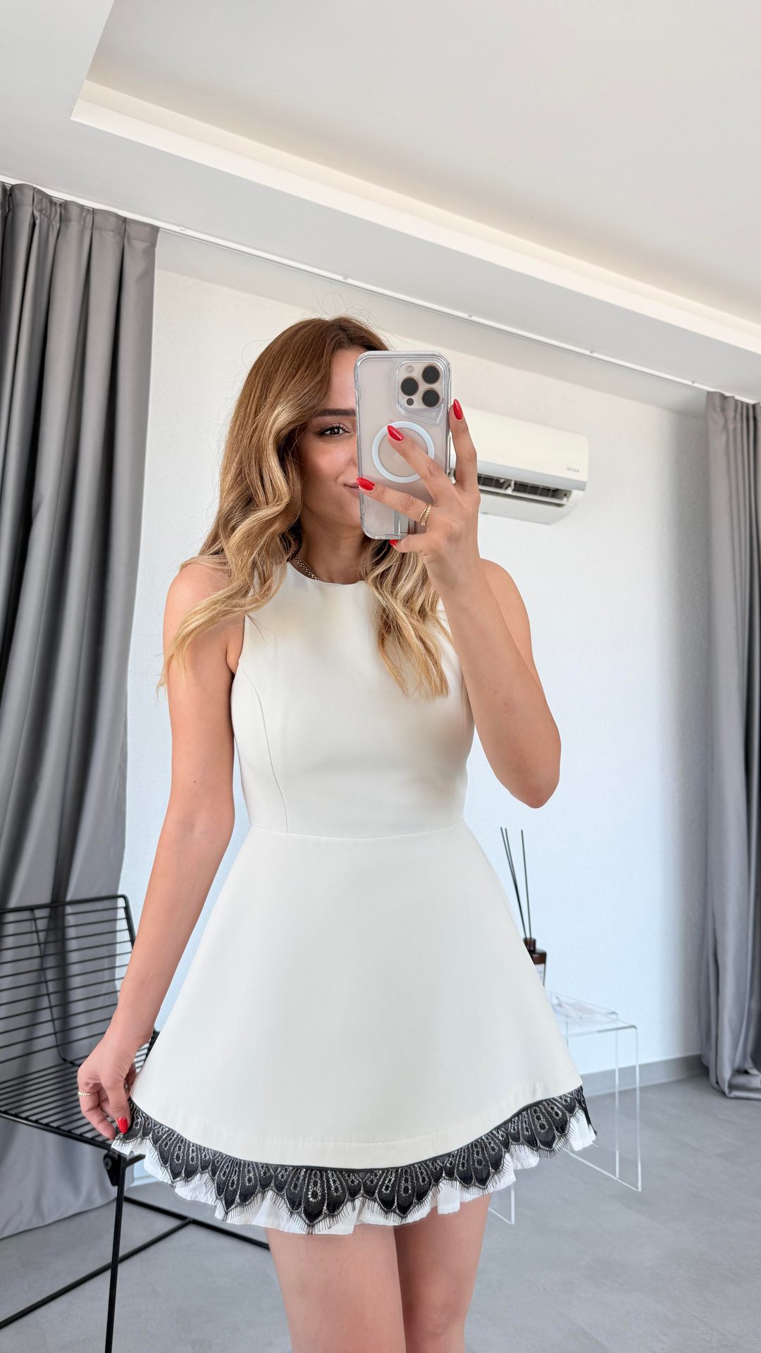 Pelin Yıldız Butik | Jessica Etek Ucu Dantelli Kolsuz Elbise | Kadın Giyim