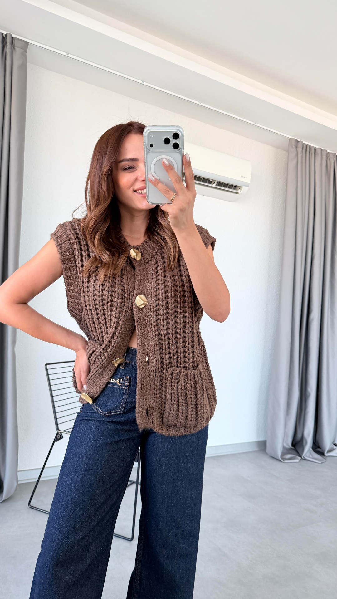 Pelin Yıldız Butik | Riga Bisiklet Yaka Cepli Düğmeli Triko Yelek | Mersin Butik 