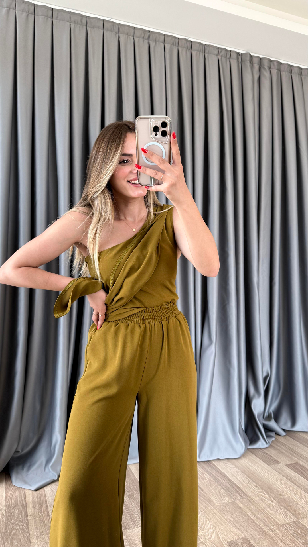 Shine Tek Omuz Bluz Beli Lastikli Pantolon Takım