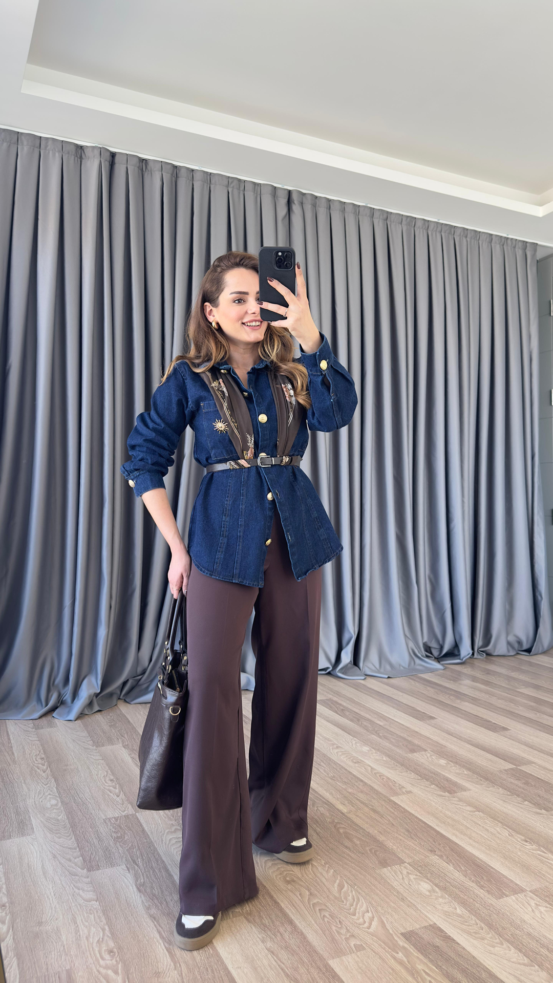 Yandan Fermuarlı Likralı Kemerli Pantolon
