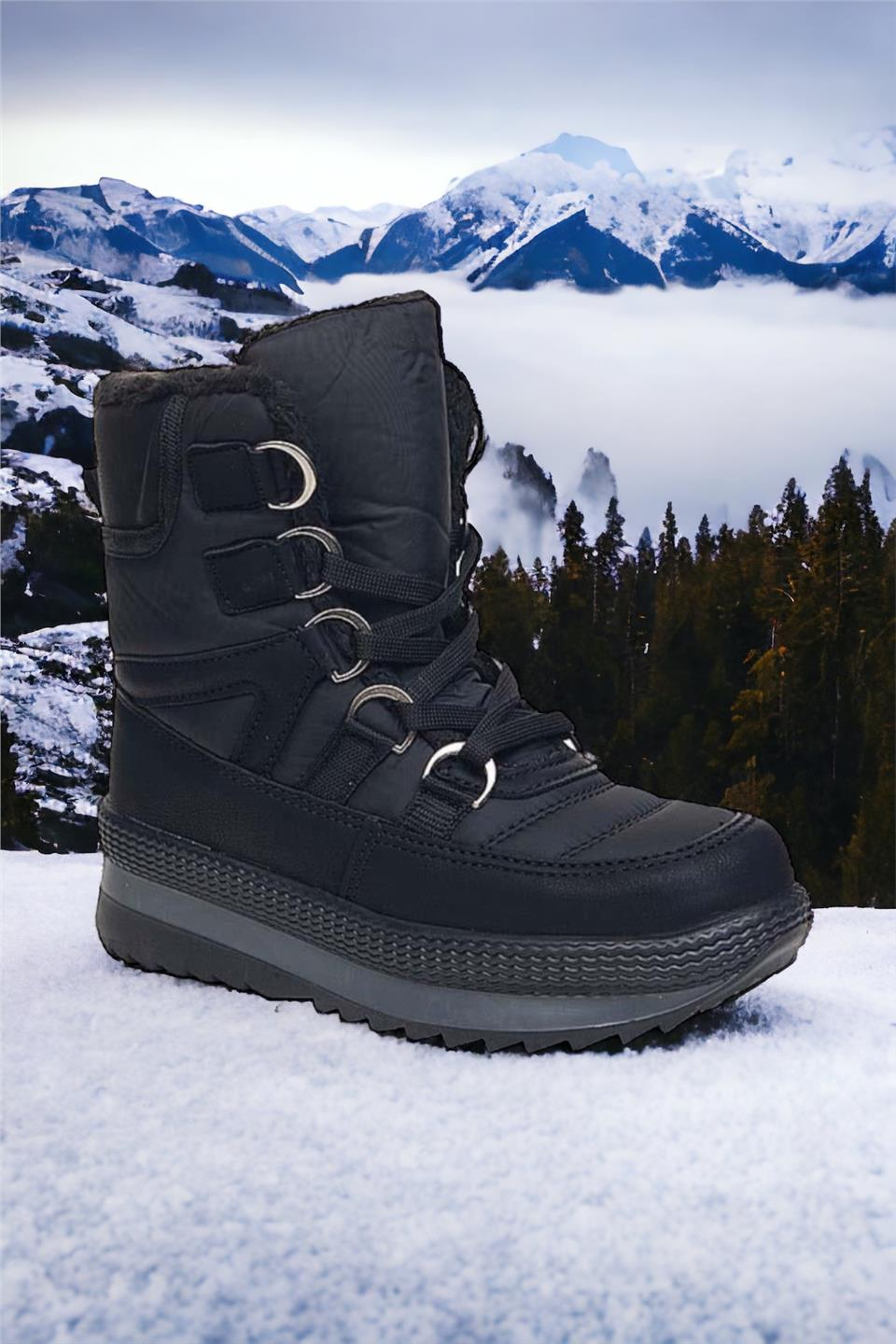 Suya Dayanaklı Sıcak Tutan Kürklü İç Astar Kadın Trekking ve Outdoor Bot SİYAH