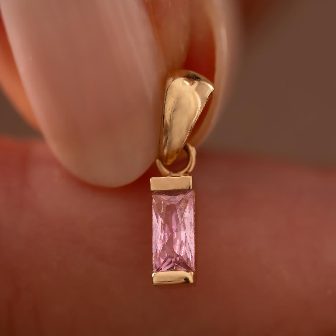 Pembe Taşlı Minimal 14 Ayar Kolye Ucu