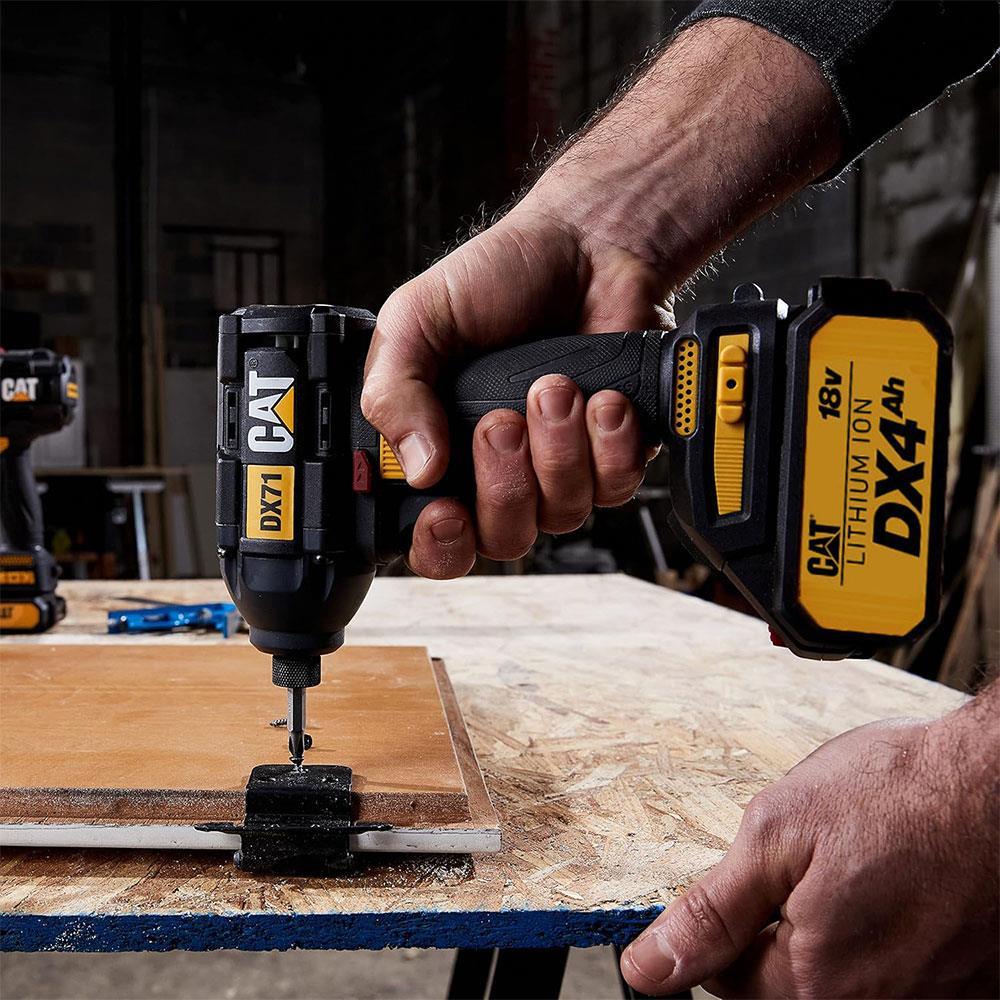 CATCAT DX71.2 18Volt 4.0Ah Li-ion Çift Akülü 215Nm Kömürsüz Profesyonel Şarjlı Darbeli TornavidaDX71.2