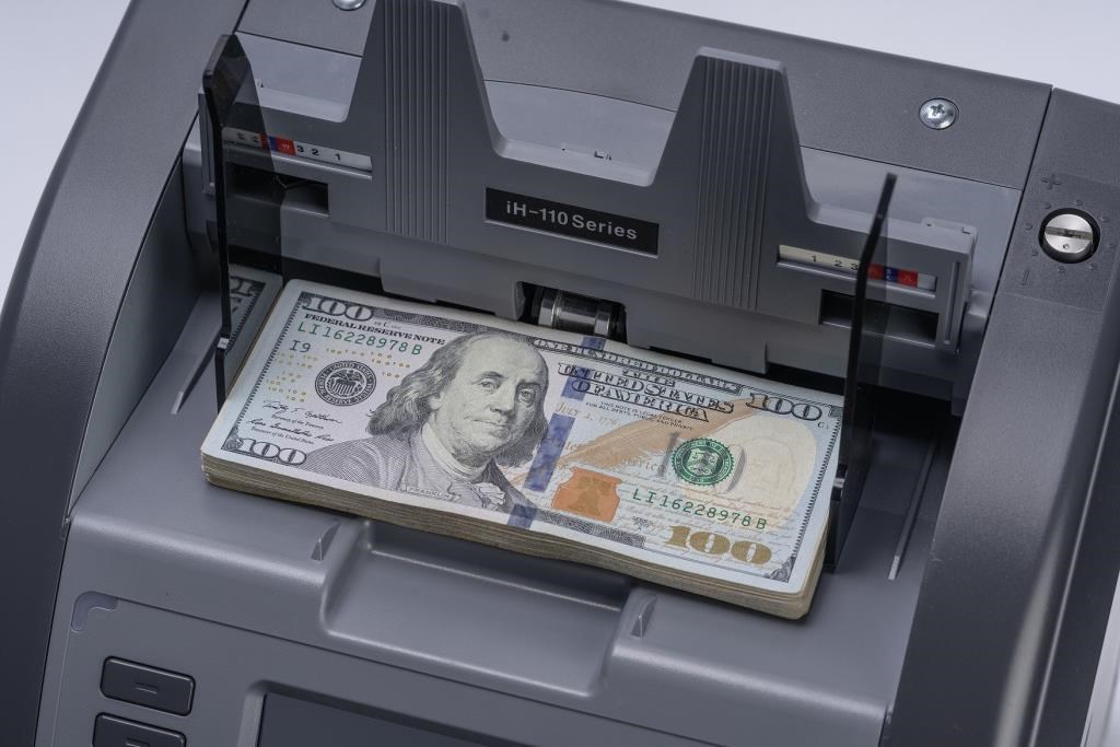 HitachiHitachi IH-110 Fitnes'lı Çift Cıslı Karışık Banknot Sayma Makinesi 20 Ülke  ParasıIH-110F