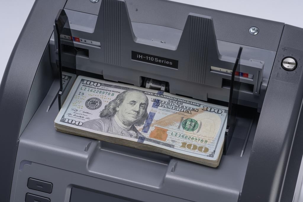 HitachiHitachi IH-110 Fitnes'lı Çift Cıslı Karışık Banknot Sayma Makinesi 20 Ülke  ParasıIH-110F