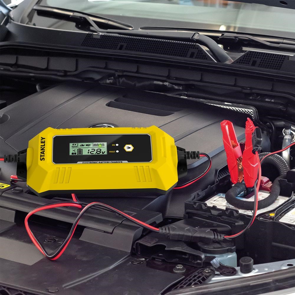 STANLEYSTANLEY SXA26 12V 250A Dijital Akü Şarj ve Akü Bakım CihazıSXA26