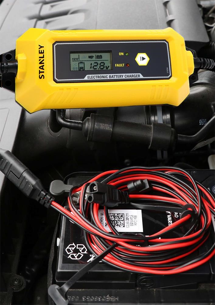 STANLEYSTANLEY SXA33 12V Akü Şarj Ara Uzatma Bağlantı Kablosu 3MetreSXA33