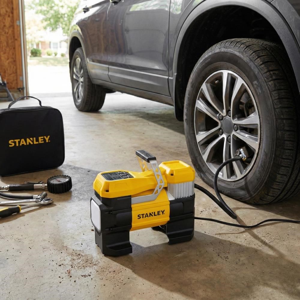 STANLEYSTANLEY SXIF0001 12Volt 150 PSI Dijital Basınç Göstergeli Lastik Şişirme Pompası + Led LambaSXIF0001