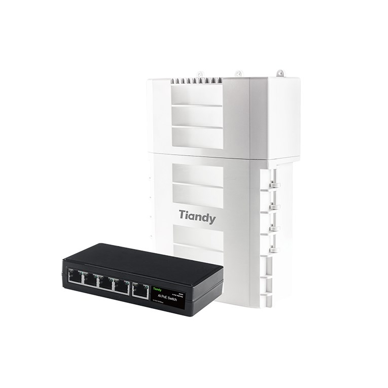 TiandyTiandy PFT-1501GH Waterproof ( Dış Ortam ) 4 Kanal PoE Uzatma AnahtarıPFT-1501GH