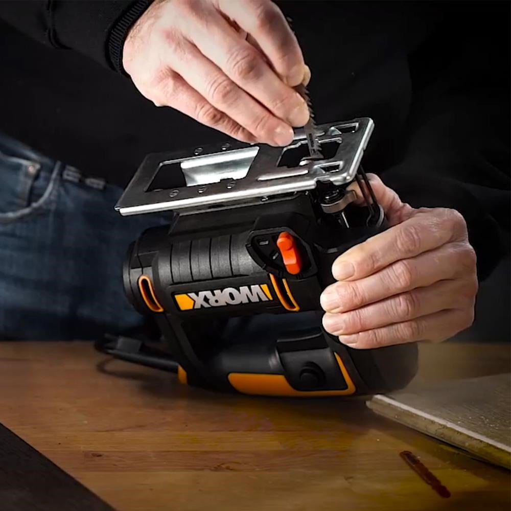 WorxWORX WX478.1 650Watt Profesyonel Devir Ayarlı Dekupaj TestereWX478.1