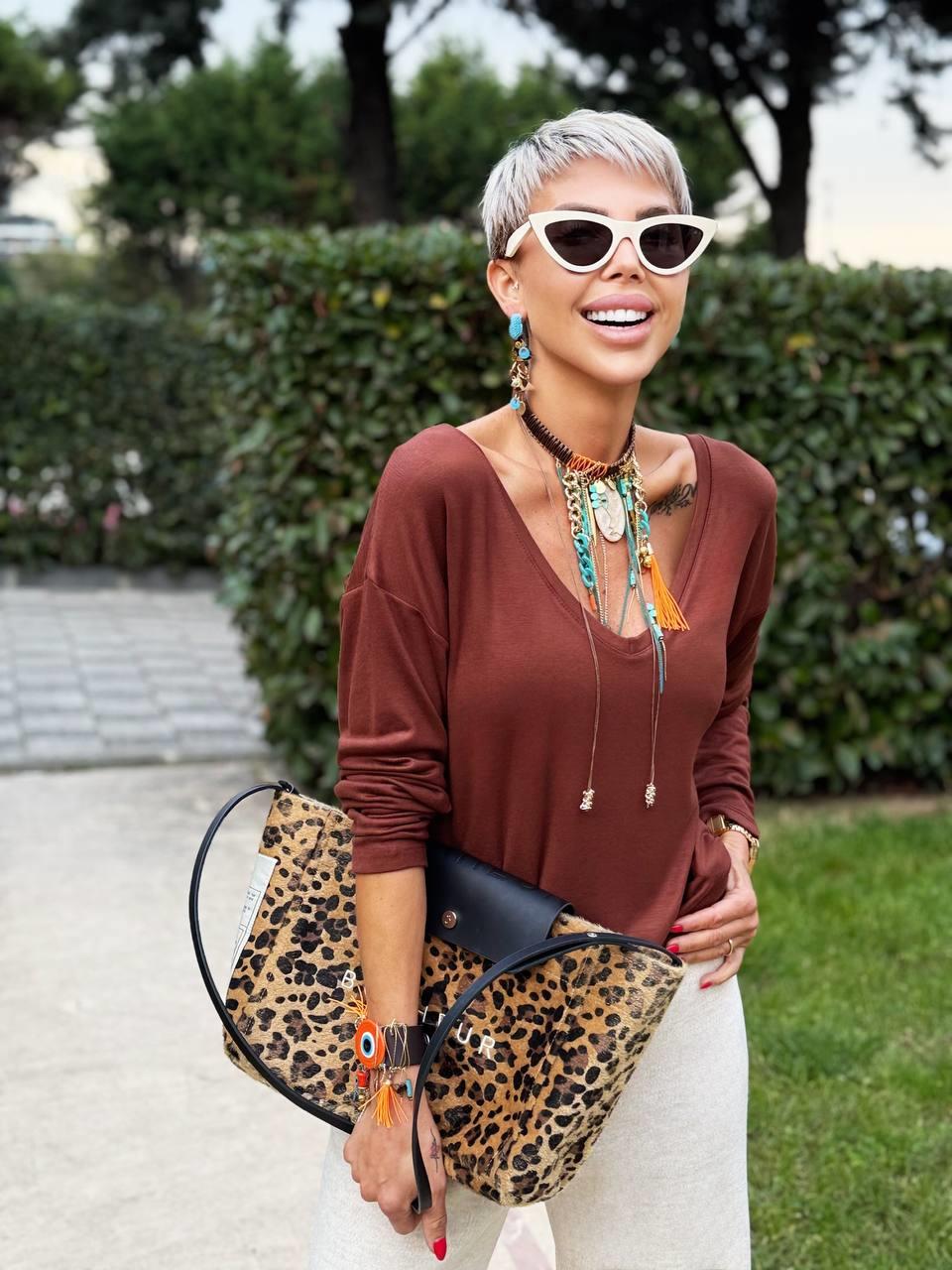 ACI KAHVE S.STUDIO ÖN ARKA V YAKA PREMIUM BLUZ