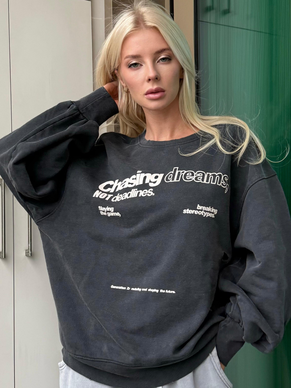 ANTRASİT CHASING DREAMS YAZILI SWEATSHIRT