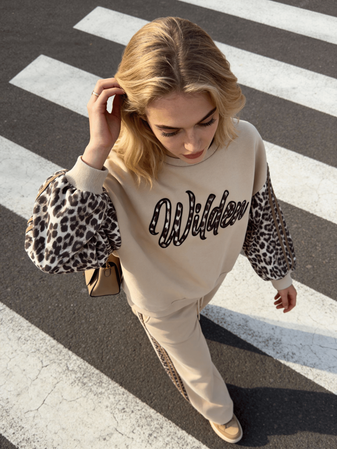BEJ LEOPAR DETAYLI SWEATSHIRT