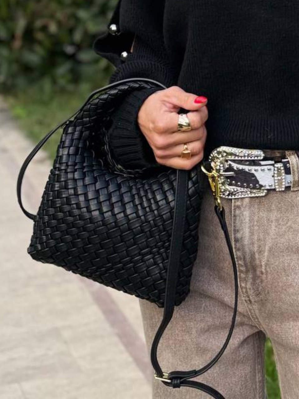 BLACK WOVEN PATTERN FAUX LEATHER BAG