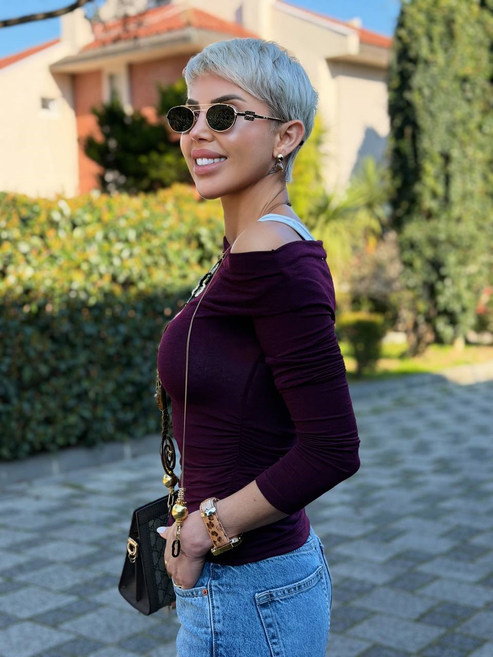 EKRU BODYLİ ASİMETRİK BÜZGÜLÜ BLUZ