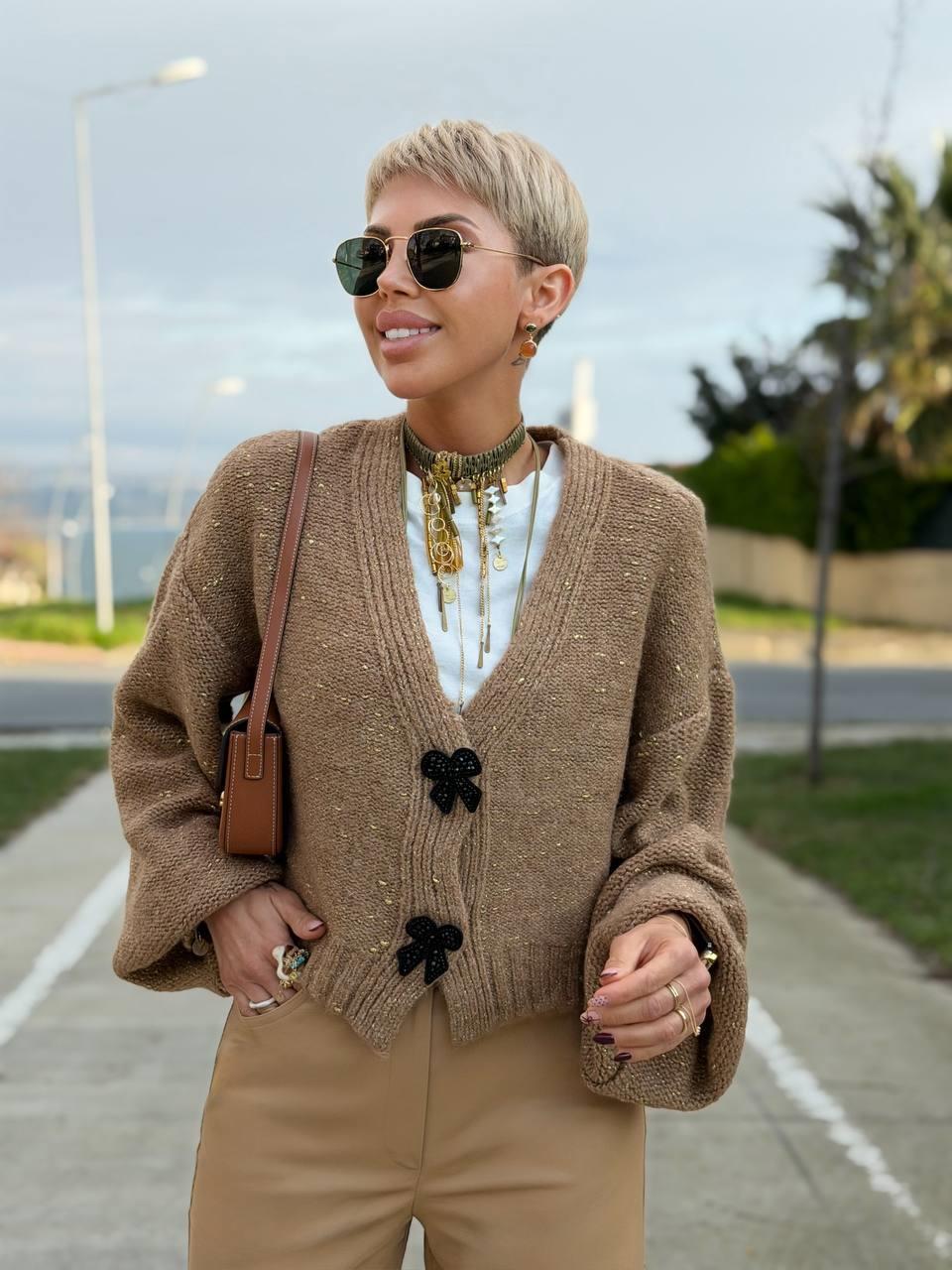 CAMEL SİMLİ FİYONK ÇITÇITLI TRİKO HIRKA