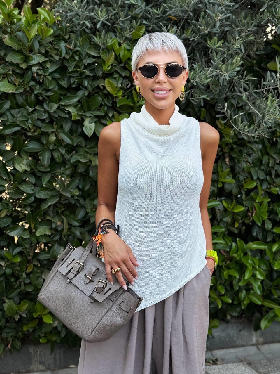 EKRU DİK YAKA ASİMETRİK TRİKO SÜVETER