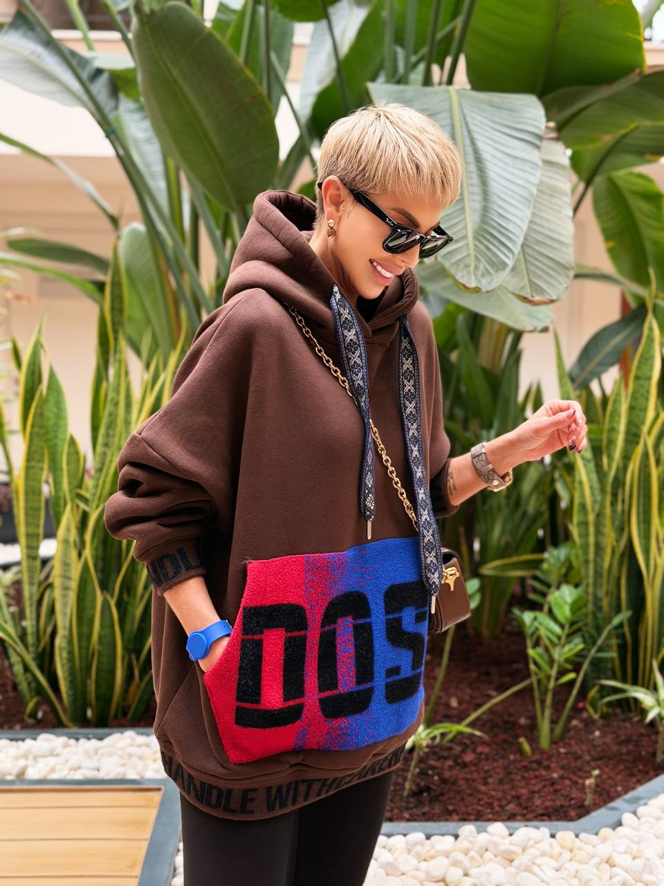 KAHVE KEÇE BASKI TASARIM HOODIE 