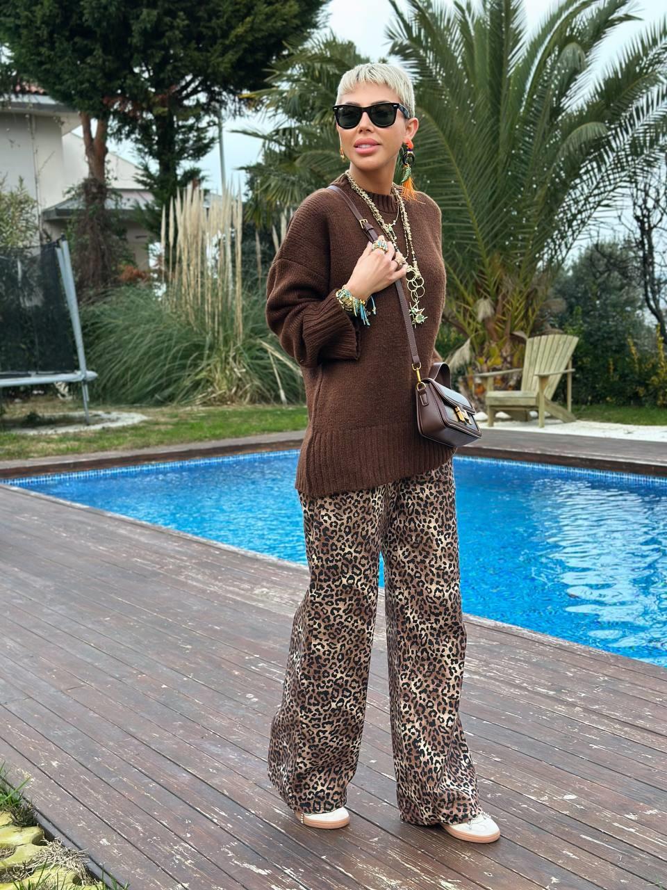 KAHVE LEOPAR DESENLİ RAHAT PANTOLON
