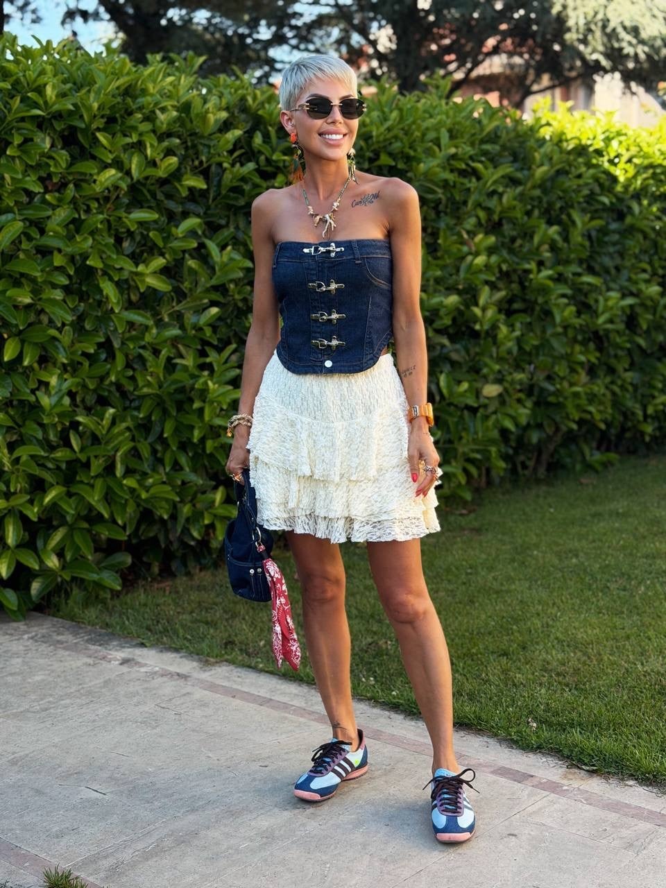 CREAM LACE SKIRT WITH LINED SHORTS