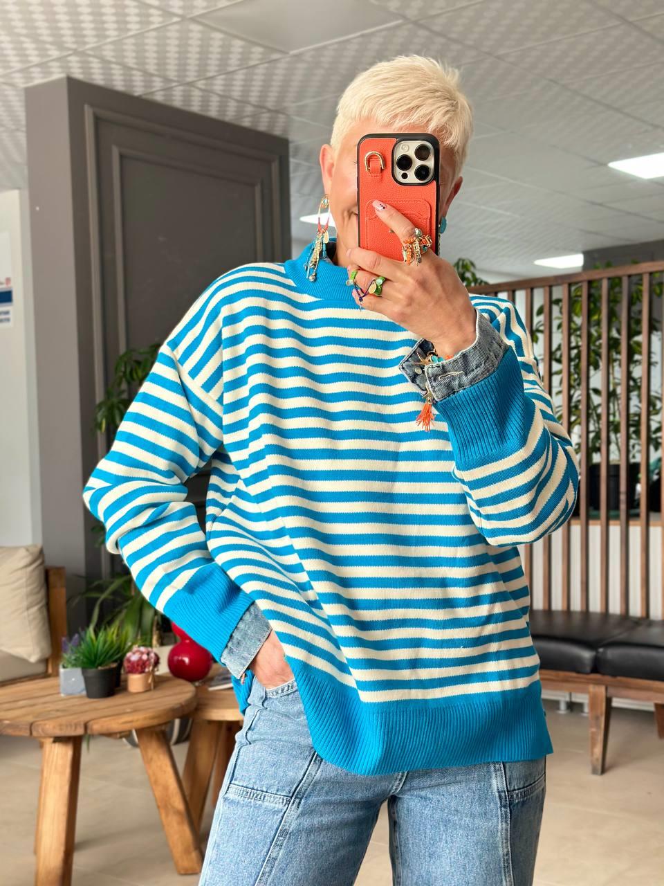MAVİ KREM ÇİZGİLİ OVERSIZE TRİKO KAZAK