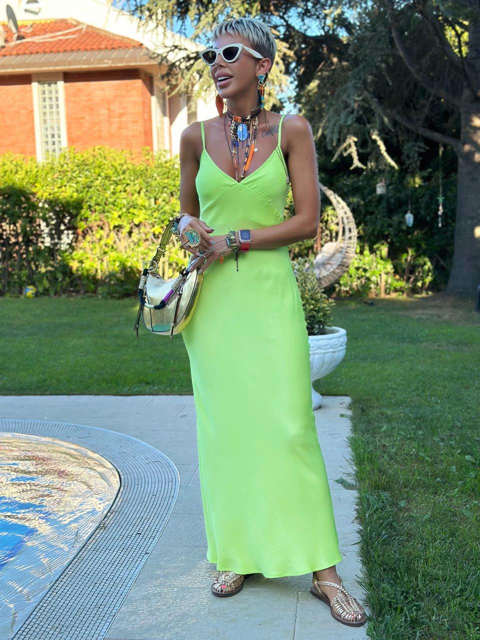 NEON YEŞİL ASKILI SATEN PIMKIE ELBİSE 