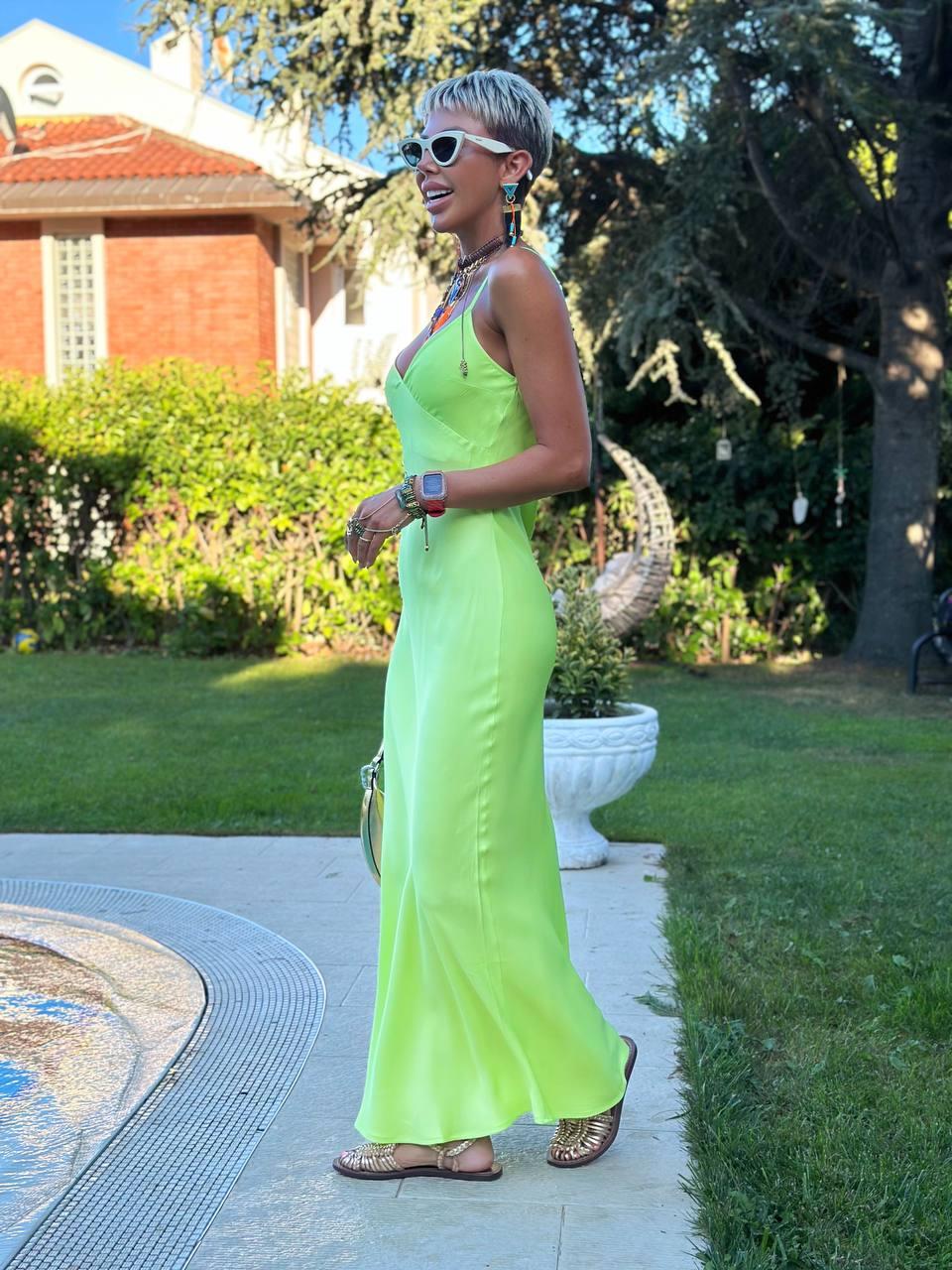 NEON YEŞİL ASKILI SATEN PIMKIE ELBİSE 