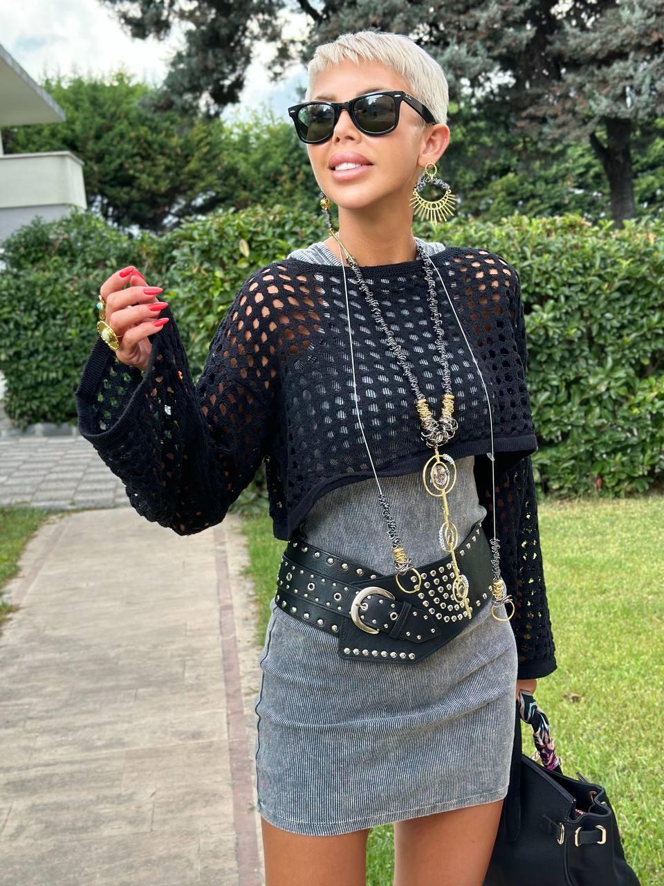 SİYAH AJUR TRİKO CROP