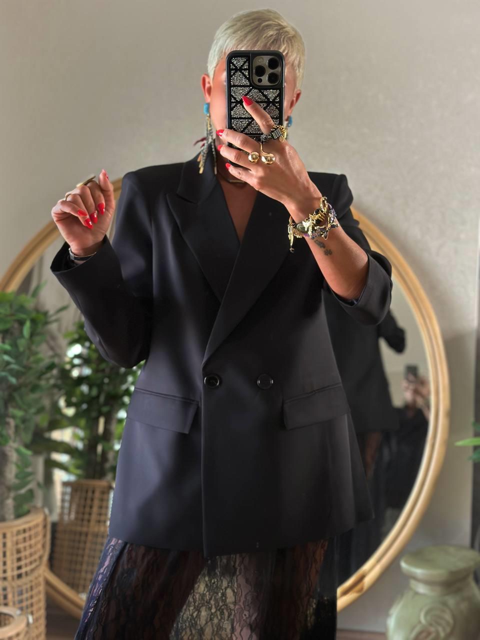 SİYAH DÜĞMELİ BLAZER CEKET