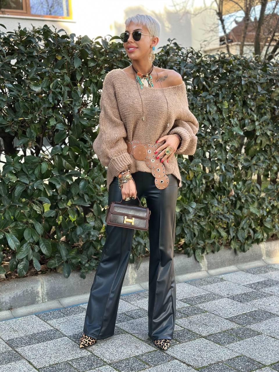 SİYAH ÖNÜ DİKİŞLİ DERİ PANTOLON