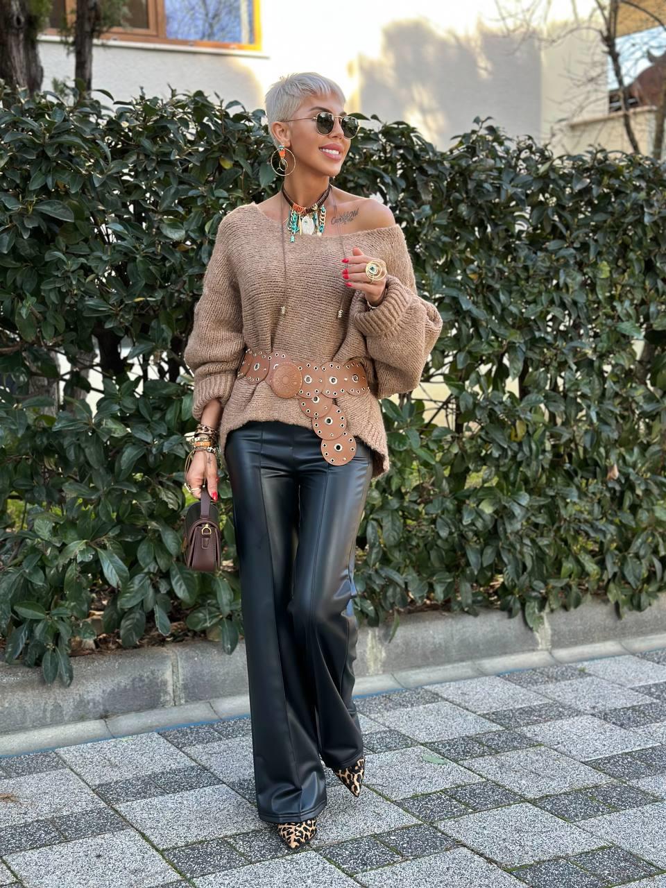 SİYAH ÖNÜ DİKİŞLİ DERİ PANTOLON