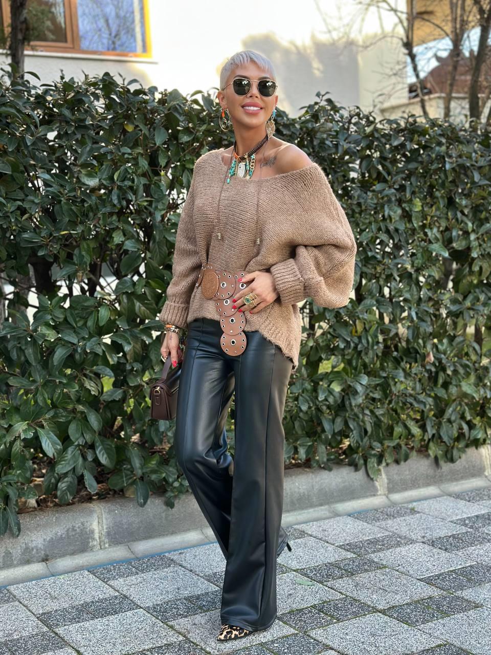 SİYAH ÖNÜ DİKİŞLİ DERİ PANTOLON