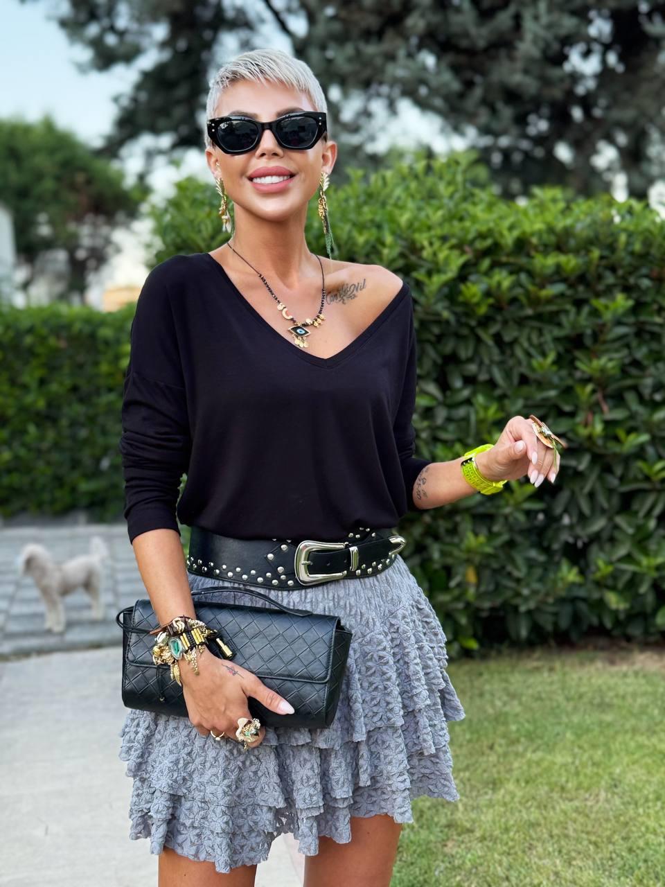 SİYAH S.STUDIO DERİN V YAKA PREMIUM BLUZ 