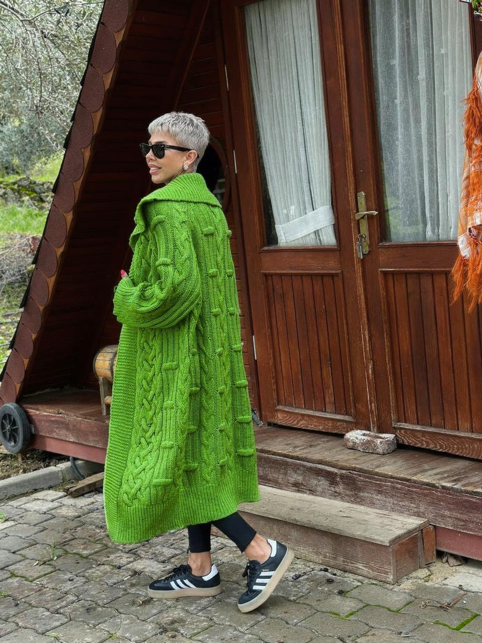 YEŞİL SAÇ ÖRGÜ MAXI TRİKO HIRKA 