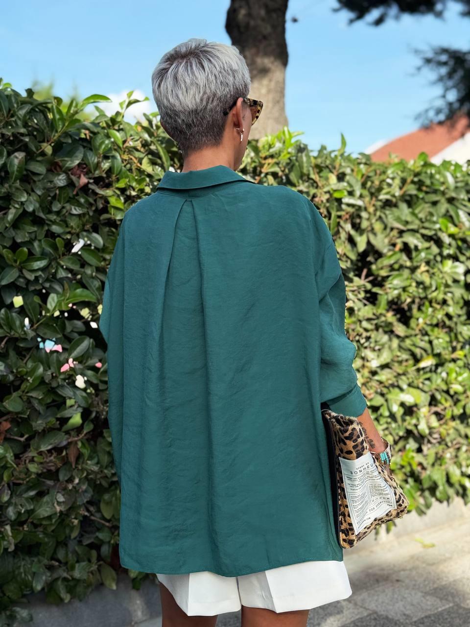 ZÜMRÜT OMZU DÜŞÜK OVERSIZE GÖMLEK 