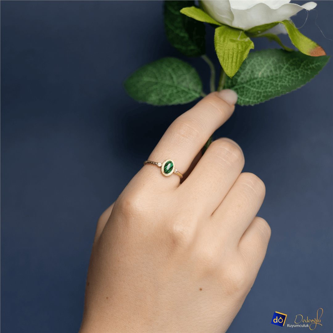 Yeşil Taşlı Yüzük