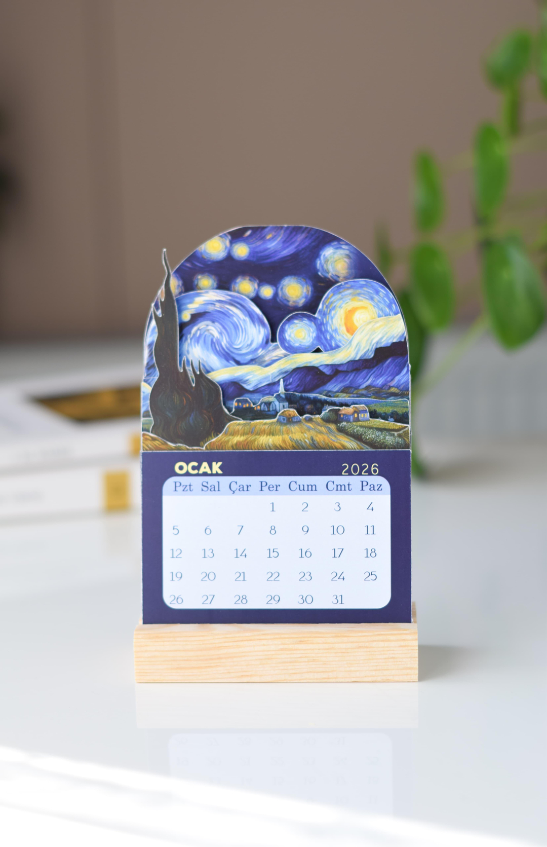 Ahşap Yıldızlı Gece Temalı Sanat Temalı Takvim (Ahşap Stand 10 cm / Takvim Boyutu 10*15 cm dir) 